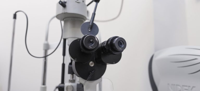 cataract eye exam